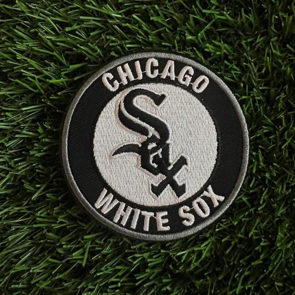 Chicago White Sox black and white embroidered patch